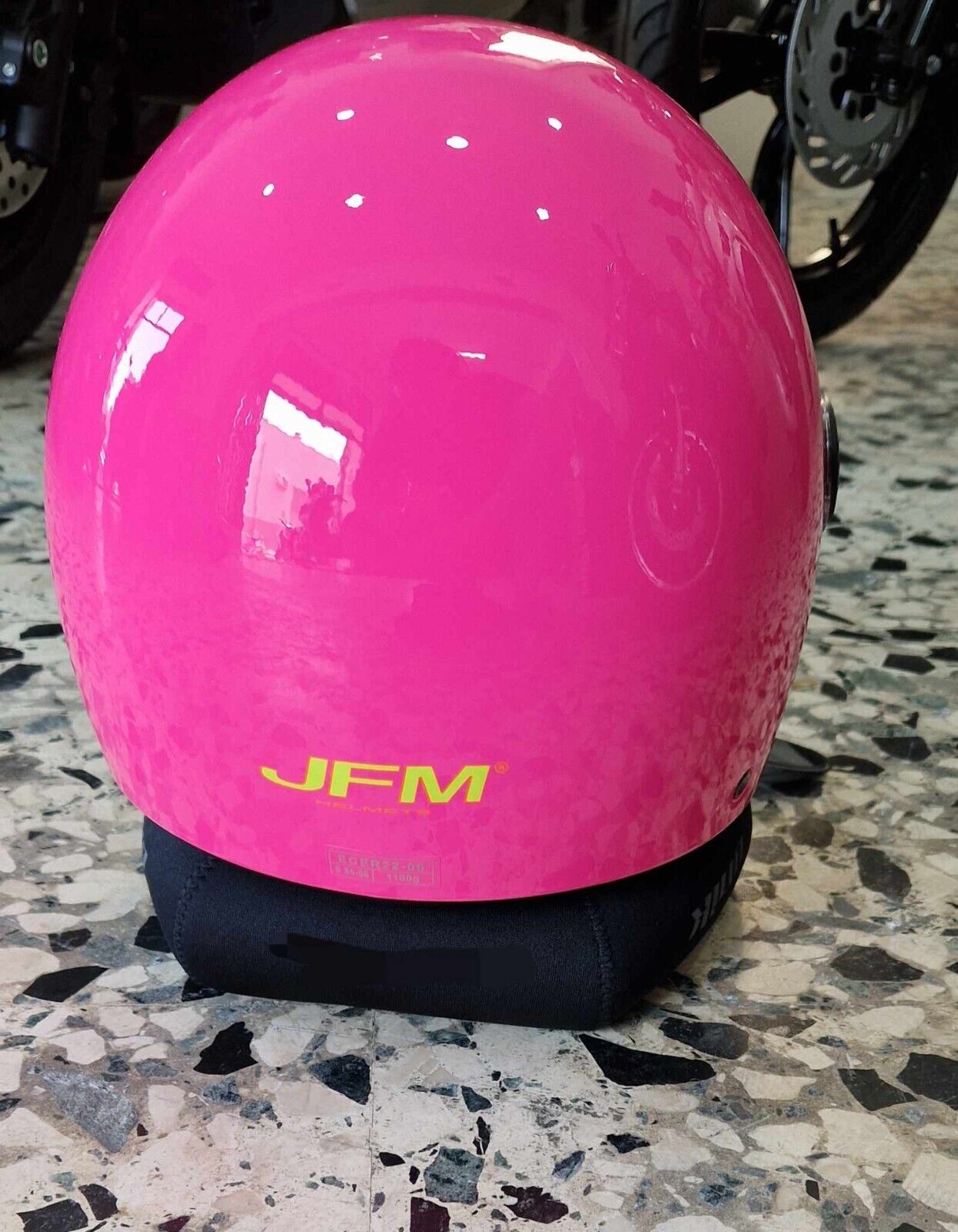 CASCO JFM omologazione ECE 22.06 ROSA LUCIDO con VISIERA CORTA